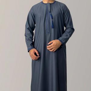 Vêtements islamiques pour hommes les plus vendus, thobe musulman, thobe arabe, vente en gros de jubbah, vêtements islamiques pour hommes, thobe personnalisé avec un nœud sur la poitrine - Product Image 4