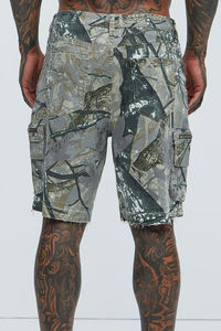 Fabricant personnalisé de shorts Hot Pants vintage imprimés déchirés avec poche utilitaire et déchiré - Product Image 4