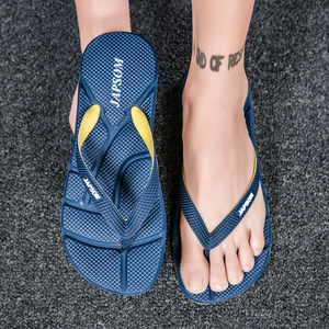 Chaussons de plage d'extérieur en EVA, sandales de massage d'intérieur, tongs décontractées et tendance pour hommes, chaussures à enfiler pour hommes - Product Image 4