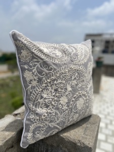 Fundas De Almohada personalizadas con bordado floral, ecológicas y sostenibles, al mejor precio para sala de estar - Product Image 2