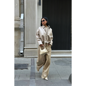 Chaqueta de Cuero para Mujer en Color Piedra - Product Image 2