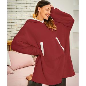 OEM ODM Couverture polaire Sherpa surdimensionnée Couverture à capuche portable pour l'hiver Poche avant unisexe pour se prélasser et offrir des cadeaux - Product Image 5