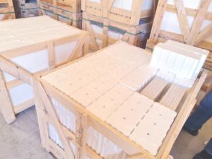 2023 marbre Beige crème dégringolé personnalisable 10x305x305mm terrasse en pierre naturelle lisse extérieur contemporain vente directe d'usine - Product Image 6