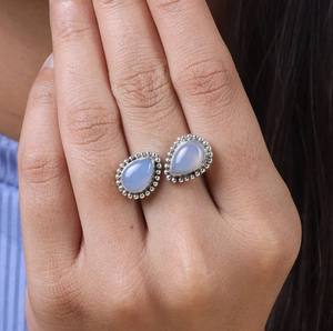 925แข็งขายส่งแหวนเงินสเตอร์ลิงสีฟ้าโอนิกซ์เครื่องประดับพลอยโมราสีฟ้ากับเพชรหลักตัดหิน - Product Image 3