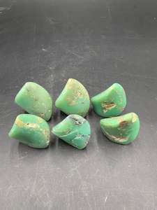Crisoprasa Natural Pulida con Llama, Piedra Curativa, Cristal Decorativo de Alta Calidad al por Mayor - Product Image 2