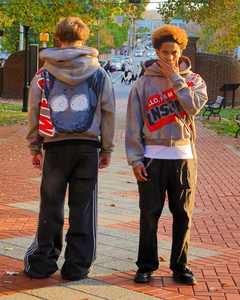 เสื้อฮู้ดปักลายสำหรับผู้ชายเสื้อสเวตเตอร์มีซิปรูด500gsm ปักโลโก้ได้ตามต้องการ - Product Image 3