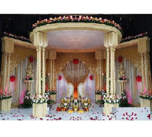 Mandap Portátil para Bodas Tamil Grandes, Triveni Mandap Tradicional del Reino Unido, Mandap de Triple Poste Tallado a Mano en Fibra de Madera, Mandaps de Suiza - Product Image 1