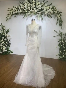 Mejor Precio al por mayor vestido de novia sirena 2 en 1 diseño flor encaje cola larga añadir rebordear hecho a mano para vestido de novia - Product Image 3