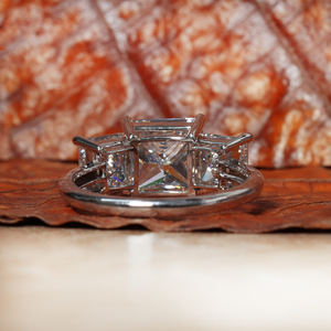 Bague de fiançailles en diamant de laboratoire taille princesse 3,0 carats, ensemble trois pierres, or blanc 14 carats, style bohème, certifiée IGI, anniversaire - Product Image 4