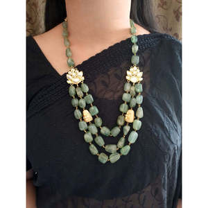 สร้อยคอลูกปัดหยกสีเขียวทำด้วยมือสุดหรูพร้อมลวดลายดอกบัวของ kundan เครื่องประดับอินเดียแบบดั้งเดิมสำหรับเจ้าสาวและชุดประจำชาติสำหรับผู้หญิง - Product Image 3