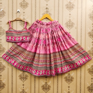 Shoryam Fashion Wholesale Conjunto de Lehenga Choli Étnico Rosa para Niñas, Completamente Cosido, con Blusa Estampada Jaipuri Larga hasta el Suelo |   Diwali - Product Image 2
