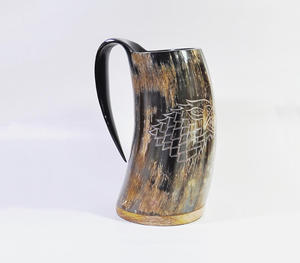 Jarra de Cuerno de Buey Pulido Natural Hecha a Mano con Base de Madera y Asa de Cuerno, Recipiente para Beber Cerveza, Estilo Medieval Vikingo - Product Image 3