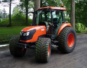 Compre el tractor Kubota M6040 Potente tractor agrícola 4WD Listo para entrega Envío rápido Precios al por mayor disponibles - Product Image 4