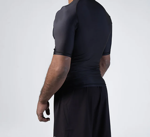 เสื้อแรชการ์ดสำหรับผู้ชายผู้ใหญ่ ป้องกันแสงแดด UPF 50+ แห้งเร็ว แขนยาว ผลิตจากผ้าโพลีเอสเตอร์/ไนลอน - Product Image 4