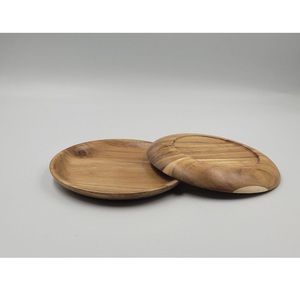 Assiette de service en bois d'acacia écologique personnalisée D18H2.3 cm avec motif minimaliste Viet Nam OEM/ODM Plats et assiettes - Product Image 4