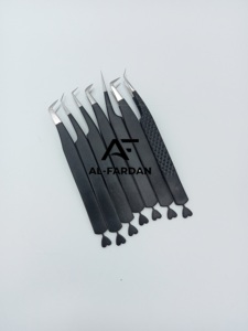 Top Trending Custom Heart Logo Matte Black Pinzas de pestañas de acero inoxidable Herramienta de extensión de pestañas de Punta puntiaguda de alta calidad - Product Image 6