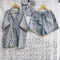 Set Piyama Kain Katun Bermotif Desainer Elegan Kemeja Kancing Ikat & Celana Pendek Pinggang Elastis Pakaian Tidur Nyaman Set Pj