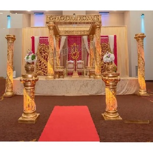 Top Banquet Hall Mandap Decoración para bodas indias Asequible Cuatro pilares Espiral Cristal Mandap Fibra Cristal Mandap - Product Image 1