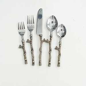 Juego de cubiertos de acero inoxidable con diseño curvo Material inoxidable espejado Durable para cenas diarias Ocasiones especiales - Product Image 2