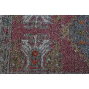 Vintage Turkish Small Rug 1,6x3,2 ft, <b>Red</b> <b>Wool</b> Rug - Product Image 5