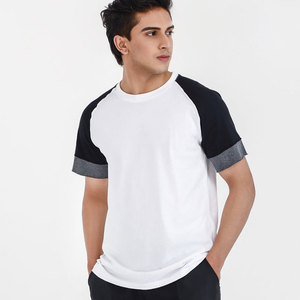 Summer Wear T-shirts pour hommes personnalisés T-shirts pour hommes avec logo personnalisé Marque privée T-shirts amples pour hommes - Product Image 1