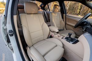 BMW 330i ZHP Sedán 2004 - Product Image 5