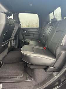 Camioneta Usada 2025 de Trabajo Pesado 2500 Limited 4x4 Cabina Doble - Product Image 6