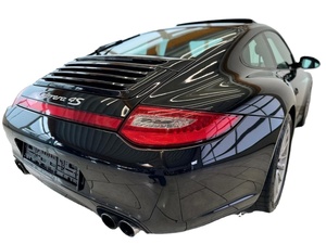 SUV Ultra Lujoso Usado 2024, Tracción Delantera, Motor de Aspiración Natural, 7 Plazas, Transmisión Automática, Asientos Oscuros, Más de 400 CV - Product Image 3