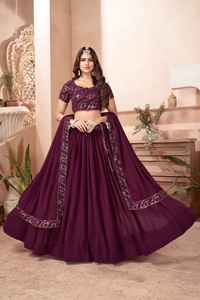 Exclusivo Heavy Designer Faux Georgette Lehenga Choli Últimas fiestas de boda étnicas Hilo Lentejuelas Trabajo Venta al por mayor Precio barato - Product Image 2