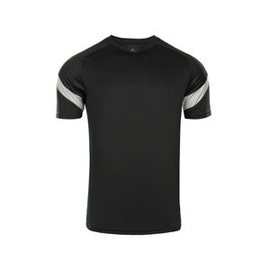 Camiseta de secado rápido 100% camiseta de poliéster sublimación en blanco camiseta con logotipo personalizado impreso hombres camiseta lisa - Product Image 4