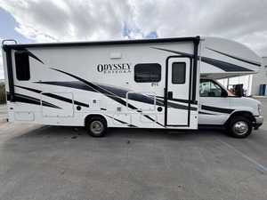 Autocaravana Entegra Coach Odyssey 26M 2024 usada, lista para vender - Product Image 4