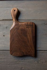 Tabla de cortar de madera de acacia y mango hecha a mano con tamaños personalizados diseñados para uso elegante en el hogar y el hotel tabla de quesos de resina - Product Image 6