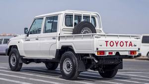 ใหม่ / มือสอง ปี 2022 โตโยต้า แลนด์ ครุยเซอร์ LC79 4.5D MT LIMITED กล้องหลัง 360 องศา รับน้ำหนัก 31-40 ตัน ระบบดีเซล/แก๊ส เกียร์อัตโนมัติ - Product Image 4