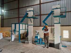 Unité horizontale de broyage et de mélange pour bétail/volaille - Product Image 4