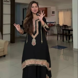 Ensemble de costume Anarkali noir brodé pour femmes avec palazzo et dupatta, vêtements ethniques de créateur - Product Image 1