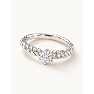 Bague solitaire en zircon blanc taille princesse en or blanc plaqué rhodium - Product Image 1