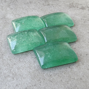 AAA + Calidad Natural Verde Fresa Cuarzo Rectángulo Cabujón Piedras preciosas sueltas Parte posterior plana Calibrado Venta al por mayor Piedras preciosas Todo - Product Image 1