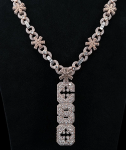 Collar con Colgante Inicial con Incrustaciones de Diamantes y Cadena Cubana Gruesa, Estilo Hip Hop Rapero, Plateado - Product Image 1