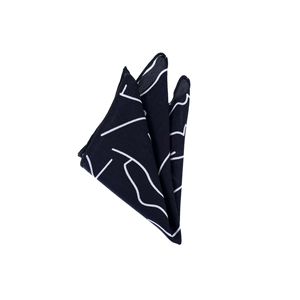 Pañuelo de bolsillo de viscosa estampado con patrón abstracto geométrico en blanco y negro - Product Image 1