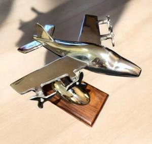 Arte Deco Aereo Scrivania Scaffale Modello Cuatro Hélices Avión Metal Escultura Plata Decorativa Hecho de Aluminio - Product Image 3