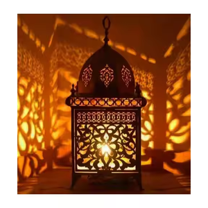 Linternas Amazons Linternas de velas decorativas de metal en dos tamaños para iluminación del hogar y jardín, hechas a mano y directas de fábrica. - Product Image 6