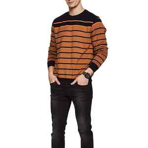 เสื้อฮู้ดผู้ชายผ้าฟลีซสำหรับฤดูหนาว ปักโลโก้ตามสั่ง ขายส่ง มีฮู้ดปรับได้ กระเป๋าปักลาย สวมใส่สบาย ผ้าฝ้าย 100% กันลม - Product Image 3