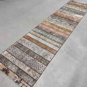 Tapis turc 2,9 x 12,4 pieds, tapis vintage, tapis en laine à pois orange - Product Image 2