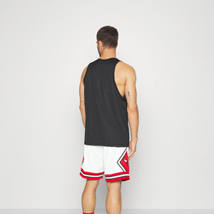 Pantalones cortos de malla de gimnasio personalizados para hombre, 5 pulgadas, tejido de poliéster, sublimación/impresión Dtg, fabricante teñido liso - Product Image 3