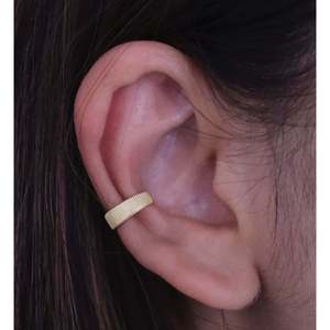 Pendientes de Oreja Forrados - Brazalete de Oreja Moderno para un Adorno Elegante - Product Image 3