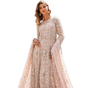 Robe de mariée moderne, robe de mariée traditionnelle, tenue de soirée d'hiver et d'été, élégante, coupe régulière, haute qualité pour un jour spécial - Product Image 1