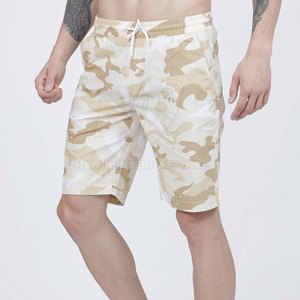 Vente en gros de shorts décontractés pour hommes avec logo personnalisé 100% coton taille moyenne motif solide léger fabriqué au Pakistan - Product Image 1