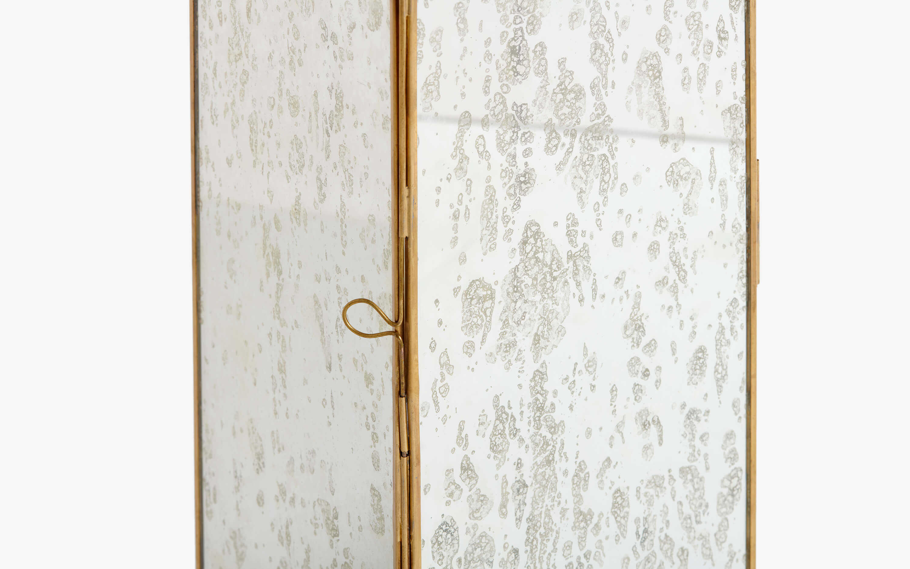 กรอบสีทอง