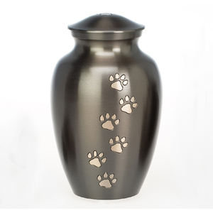 Urna de Metal para mascotas de estilo americano clásico con grabado de pata Suministro superior para cenizas humanas adultas para entierro funerario y cremación - Product Image 1