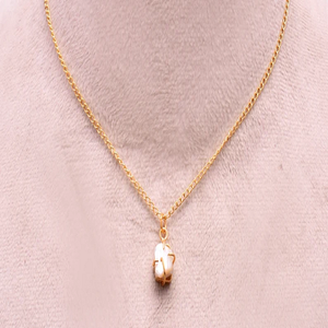 Collar con Colgante de Plata de Ley Chapado en Oro Grueso con Perla Barroca de Agua Dulce para Mujer - Product Image 1